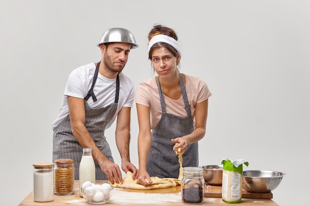 Zespół kulinarny w kuchni